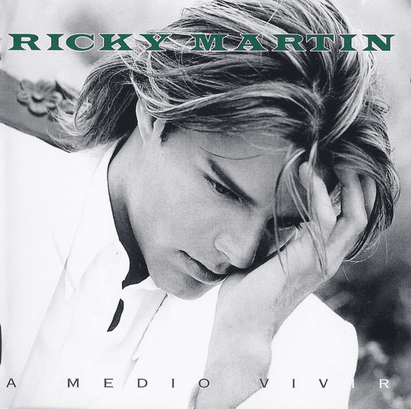 Ricky Martin – A Medio Vivir